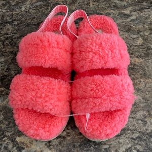 UGG fluffita sandals size 10